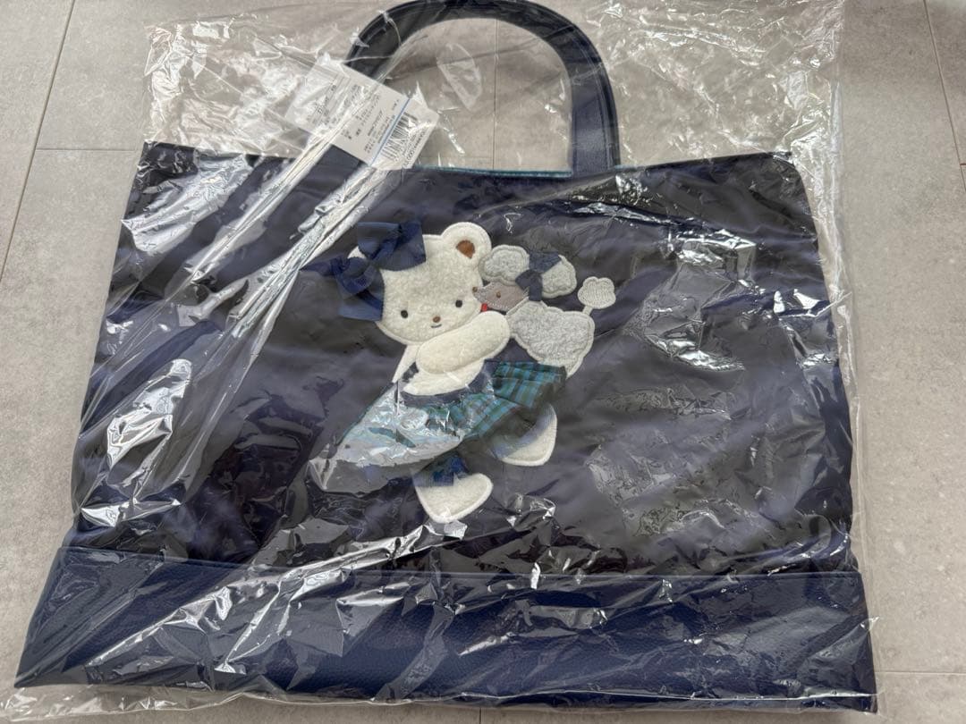 ファミリア　バック　ビビィコラボ