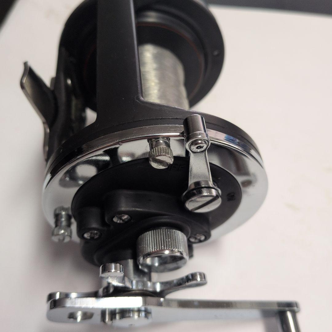 アブガルシアアンバサダー7500C 両軸リール ブラック/シルバー