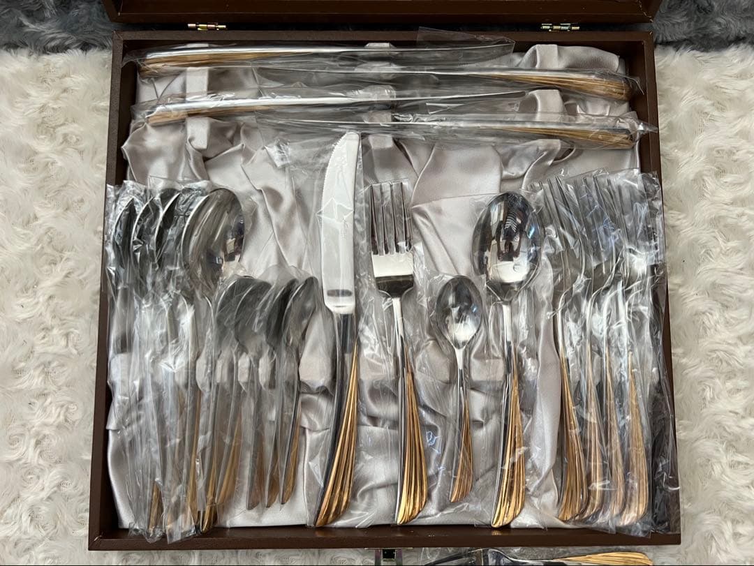 【ベンチタイム】ノリタケカトラリーセット　ゴールドウイング　ディナーセット