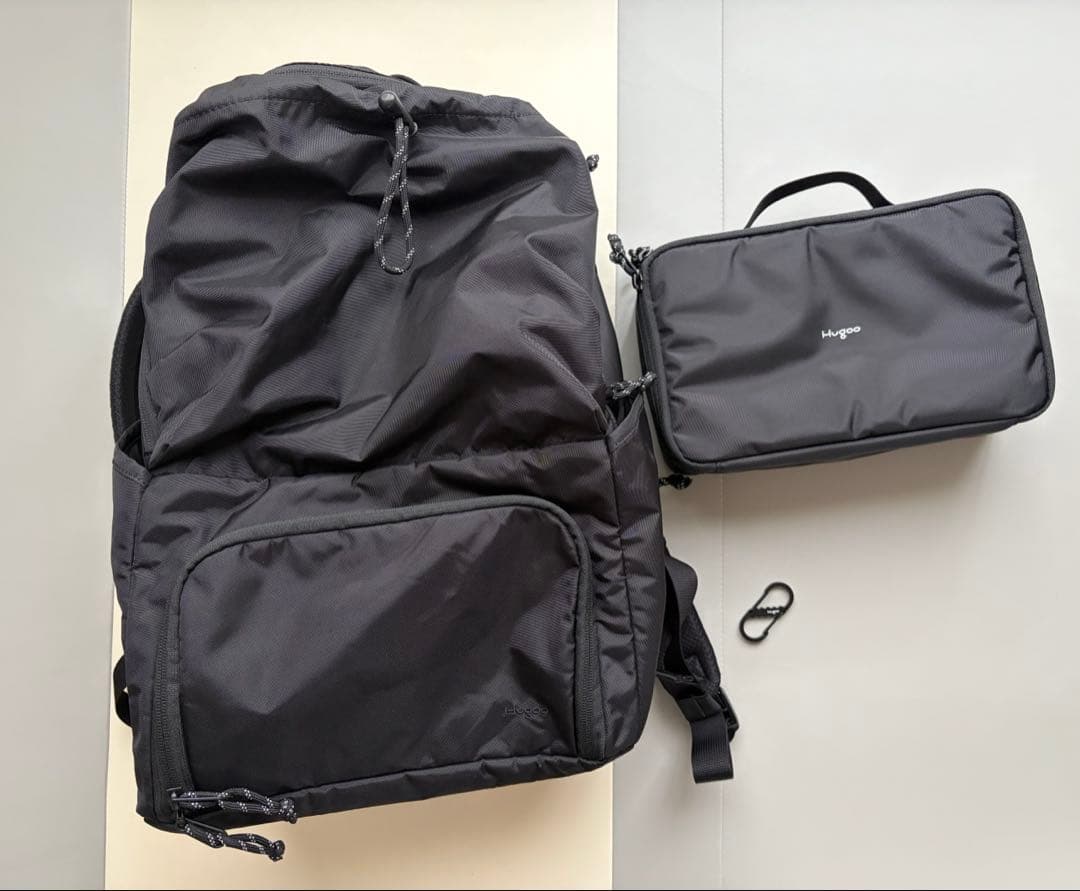 美品　Hugoo ハグー マザーズバッグ　リュック　カラビナ付き