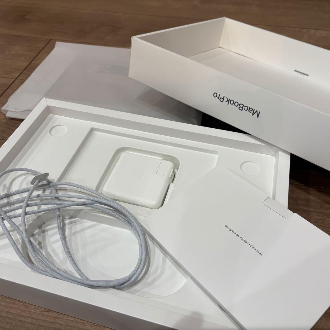 Macbook Pro M1 14インチ 512gb 16gb スペースグレイ