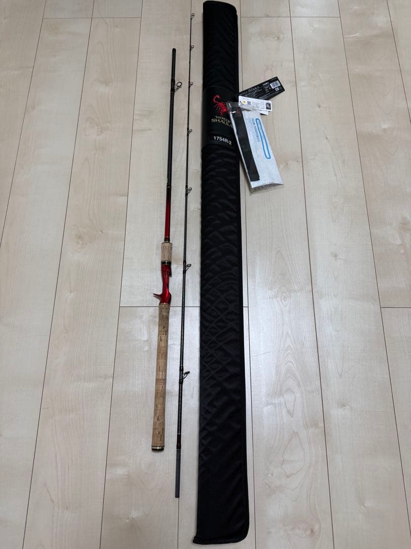 18ワールドシャウラ 1754R-2 スーパーレッド