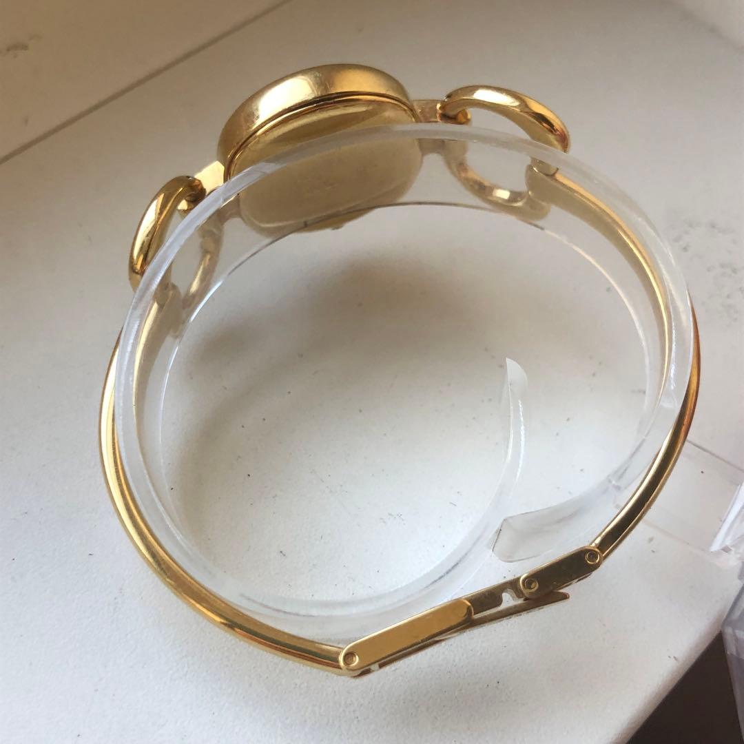 GUCCI 1600 電池新品　ゴールド 腕時計 チェーンリンクデザイン