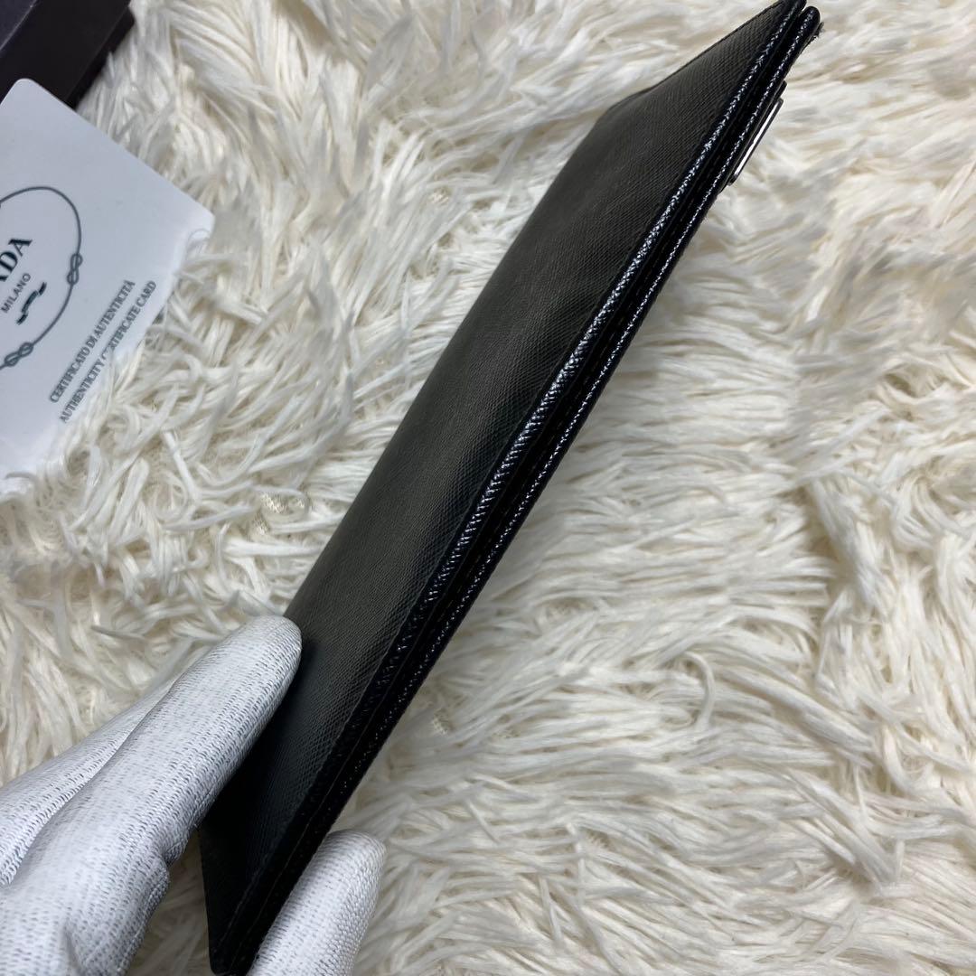 現行 プラダ ロングウォレット サフィアーノ 三角プレート IC内蔵