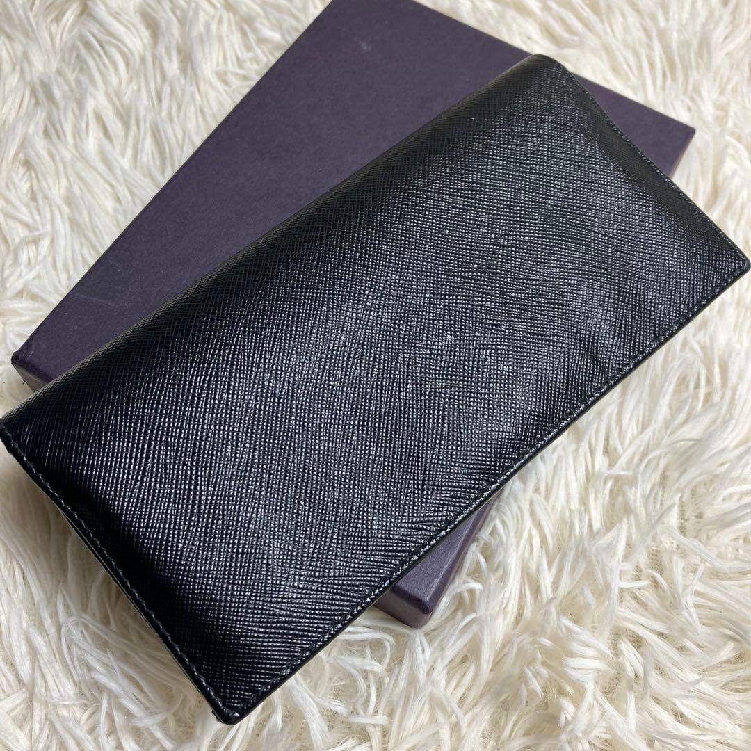 現行 プラダ ロングウォレット サフィアーノ 三角プレート IC内蔵