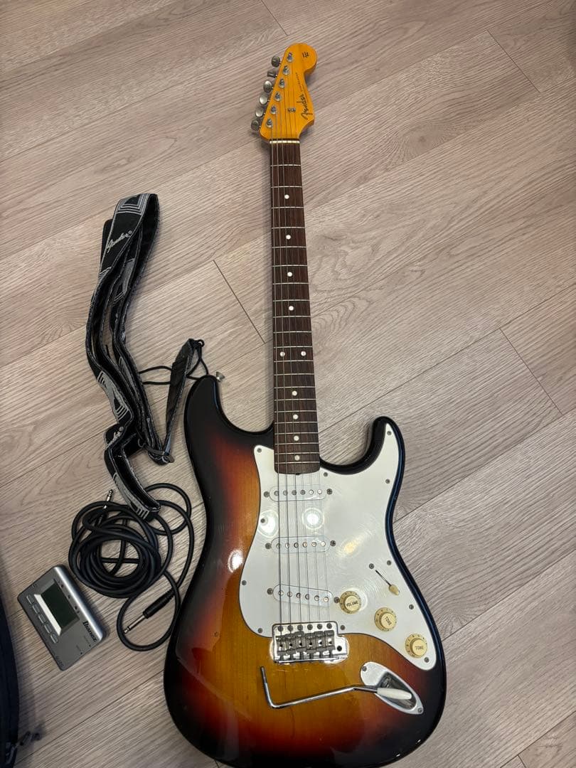 Fender Japan ストラトキャスター　Qシリアル