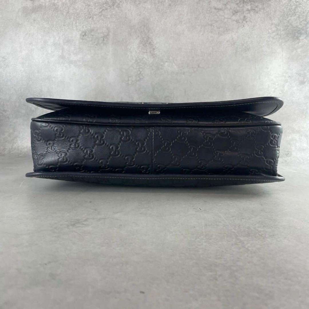 【極美品】グッチ ショルダーバッグ メッセンジャー シマ レザー ネイビー 紺色