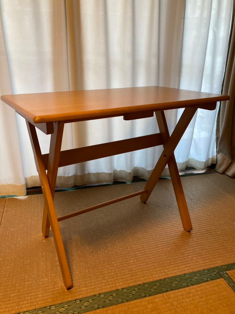 木製　折りたたみテーブルと椅子　天然木ラバーウッド　化粧パーティクルボード