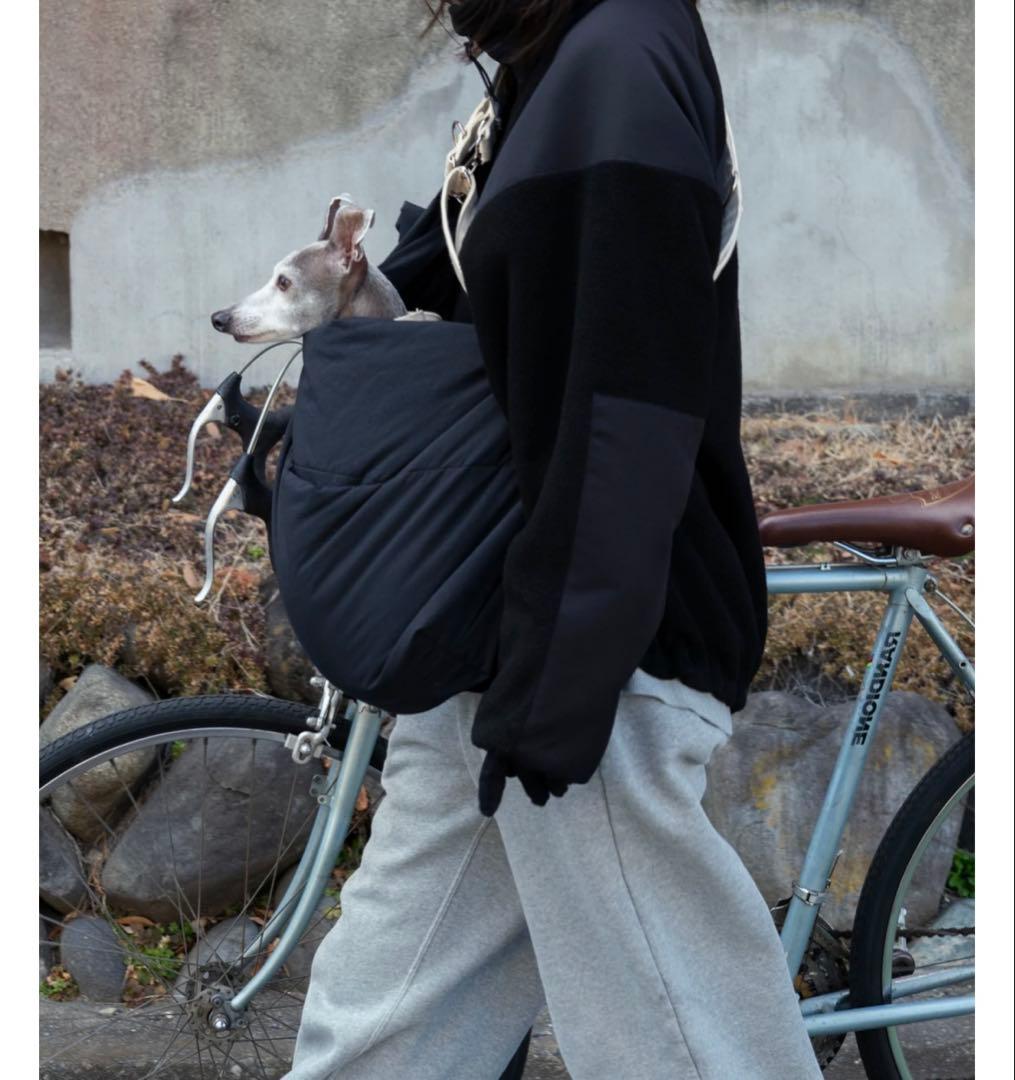 Howly Puff Sling Bag ブラック（犬用シュリンク）