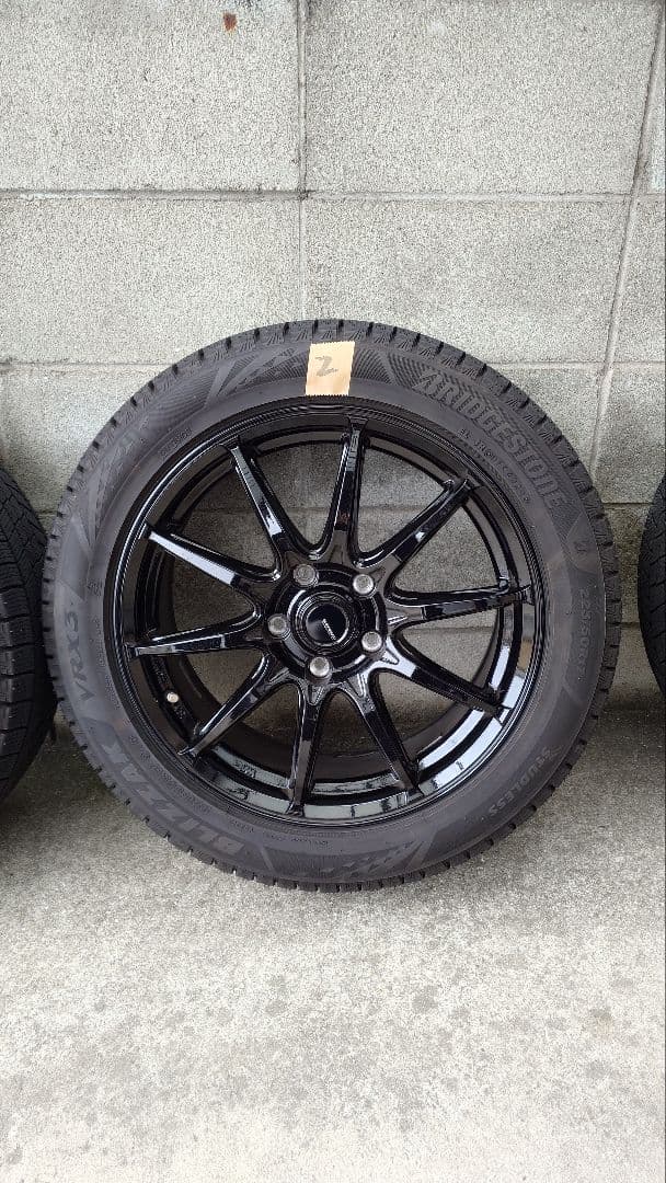 ブリヂストン BLIZZAK VRX3 スバル レヴォーグに使用