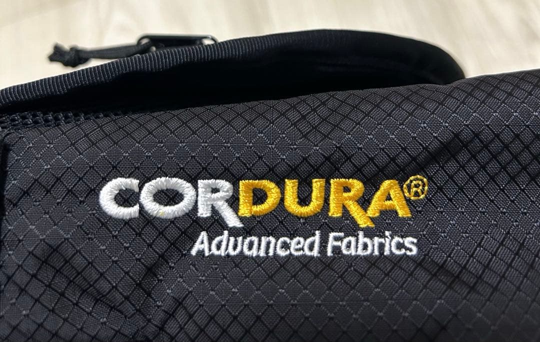 24H以内発送 完売品 超美品 22ss Small Messenger Bag