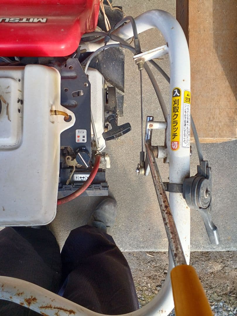 【中古】【エンジン動作確認済】三菱 MB210 バインダー