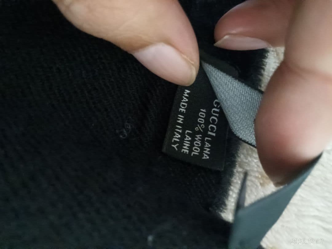 GUCCI　リバーシブルマフラー GGパターンユニセックス　イタリア製