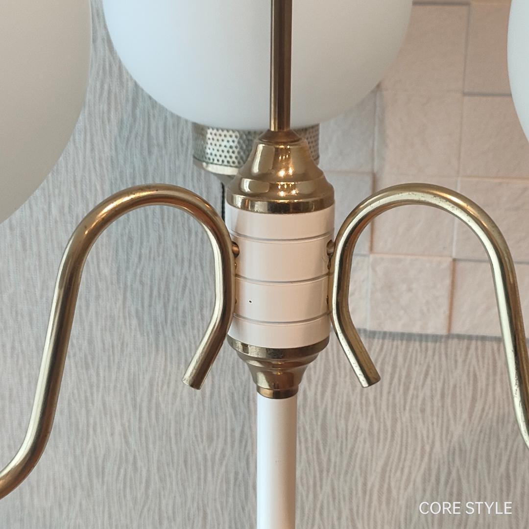 アンティーク調　３灯　照明スタンド　ガラスシェード