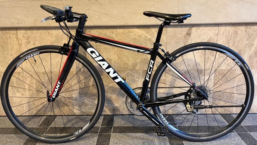 GIANT-FCR-フラットバーロード-手渡しのみでお願いします。