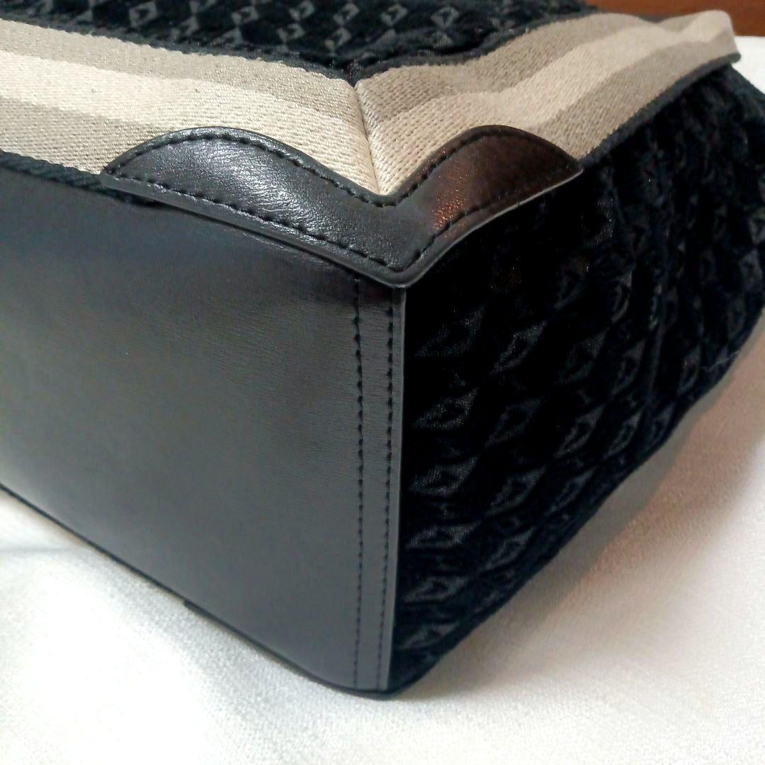 ANYA HINDMARCH トートバッグ