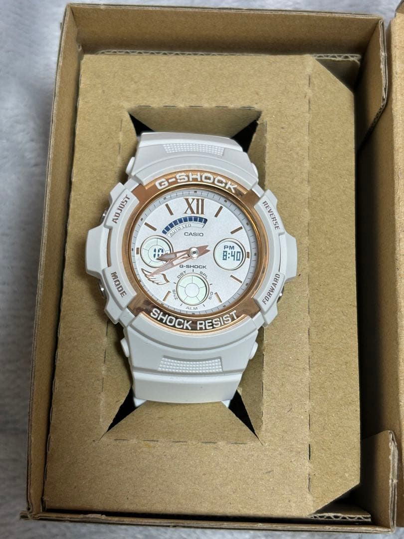 G-SHOCK GA-2100 ホワイト