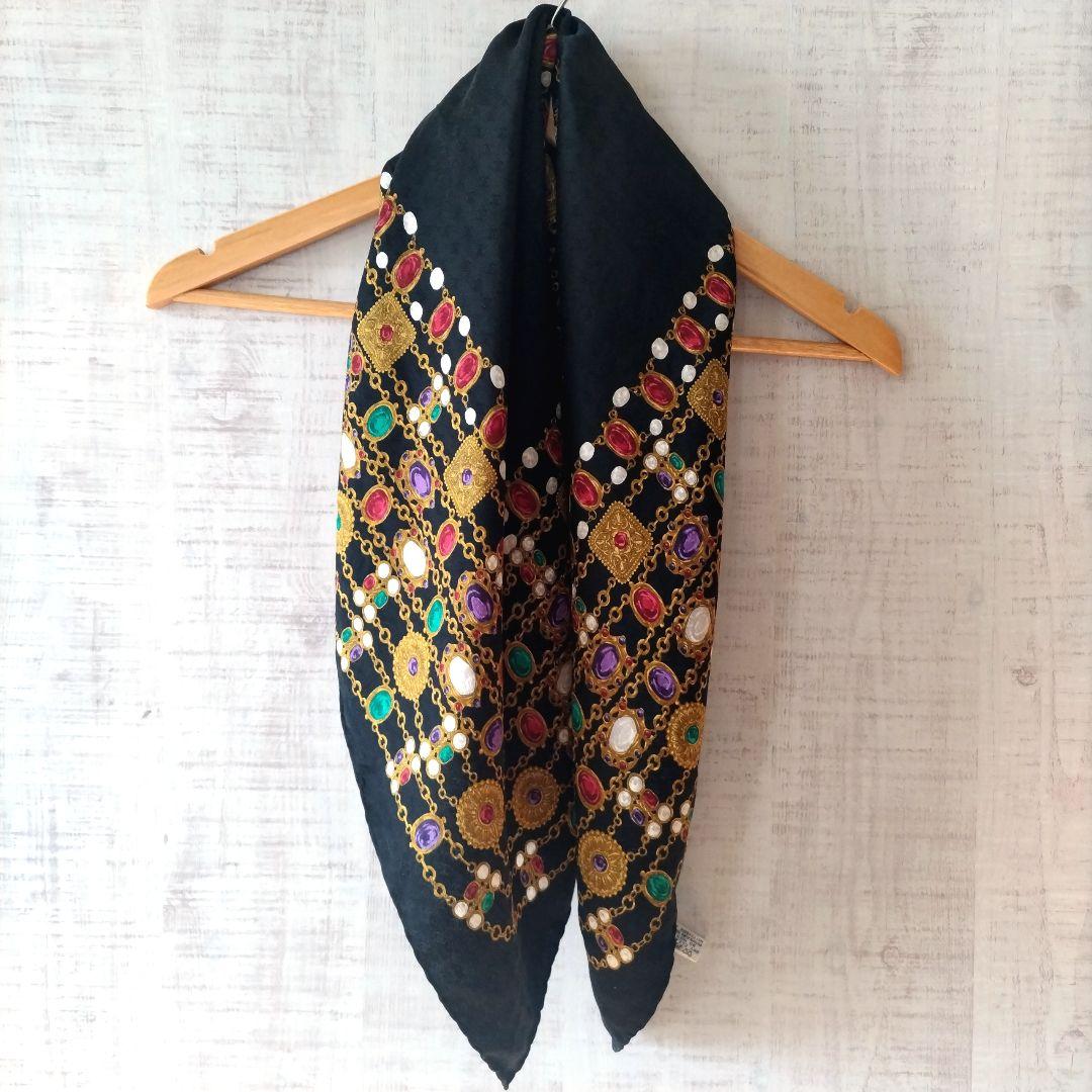 シャネル　CHANEL　シルクスカーフ　ヴィンテージ