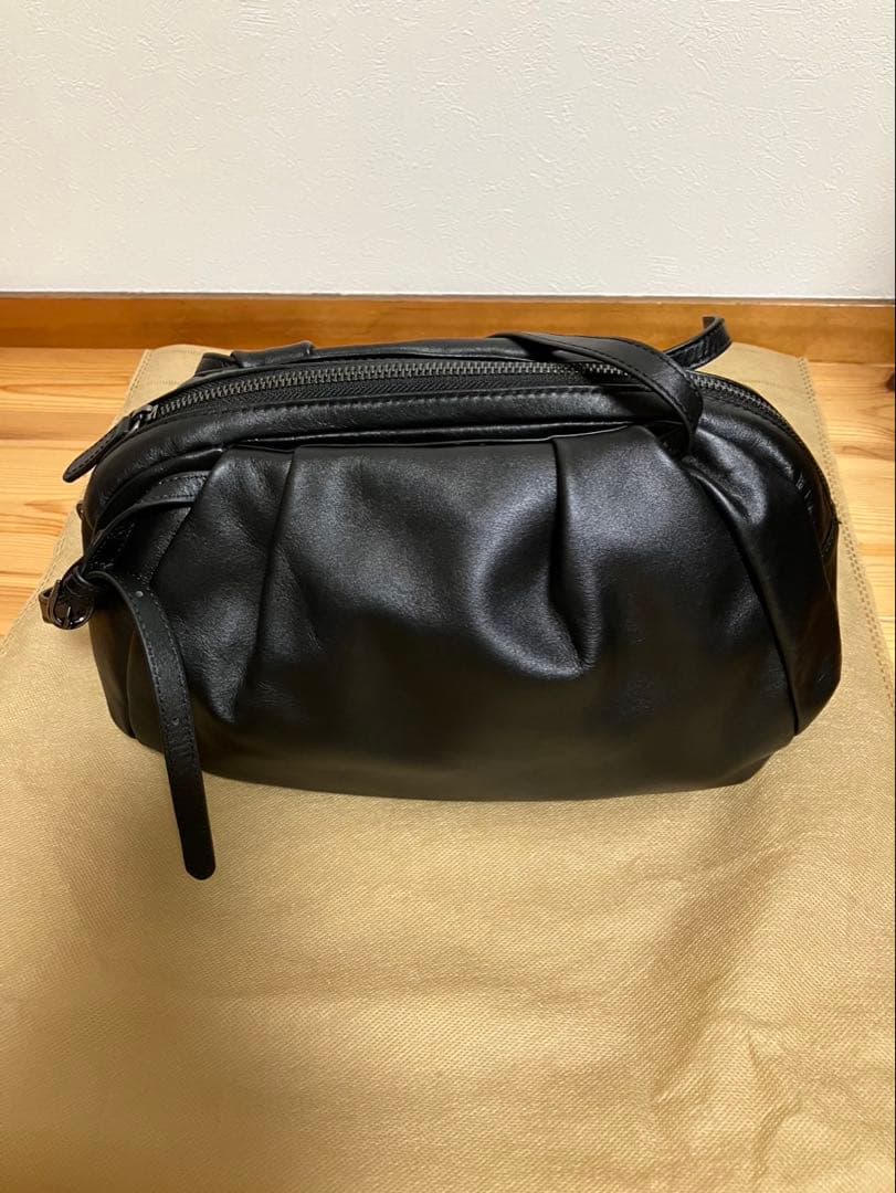 ear PAPILLONNER コロンボストンバック本革