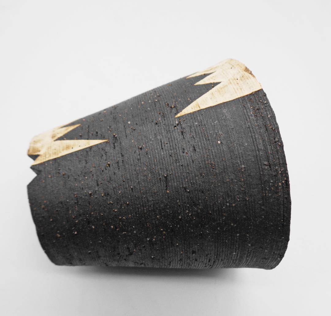 〖invisible ink〗MUD N DUST THE CUP BITER