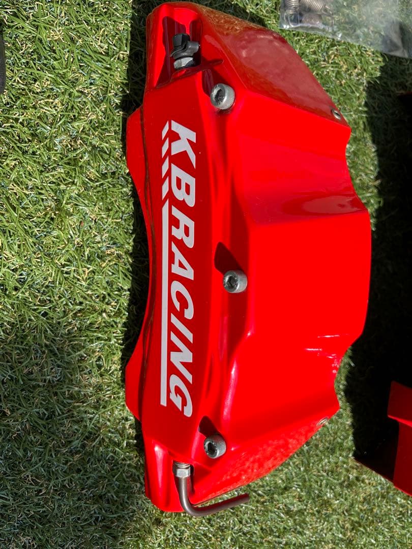 スイドッグ KBレーシング　キャリパーカバー　ハイエース200系用