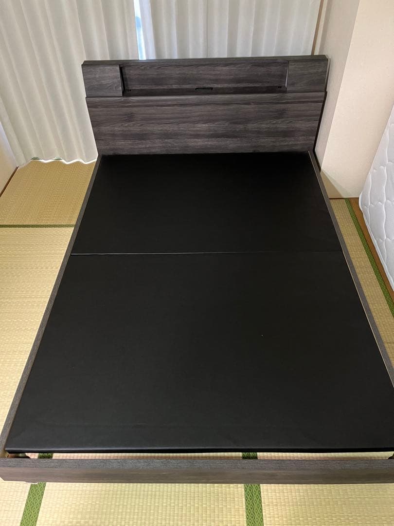 ダブルベッドフレーム　取りに来て頂ける方❗️大阪