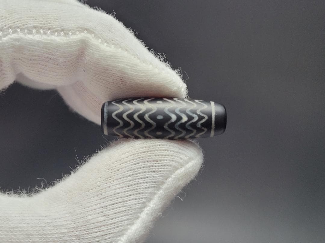 古代 黒瑪瑙 流れ文 ビーズ 玉 装身具 時代物 幅約3cm