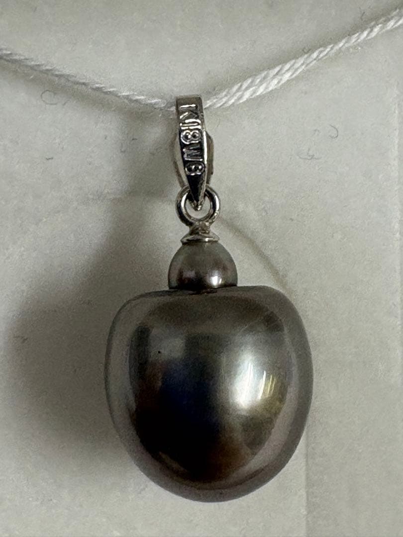 南洋黒蝶バロック真珠ペンダント　K18WG トップ 黒蝶　ホワイトゴールド