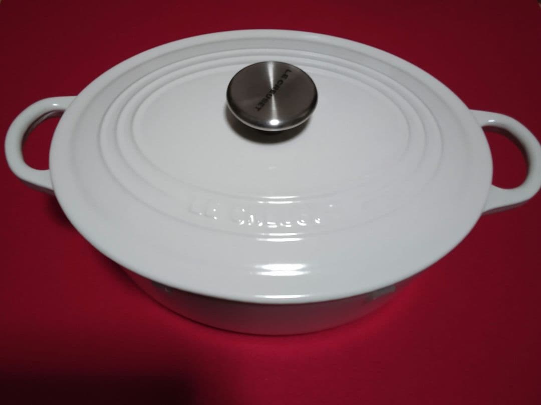 ル・クルーゼ 鋳鉄製　ホワイト　両手鍋 25cm　LE CREUSET　白