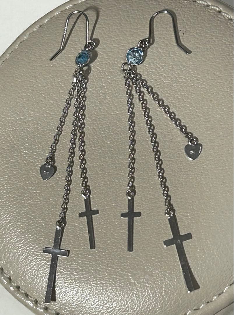 サマンサティアラ　K18 ダブルクロス×ハート　ピアス