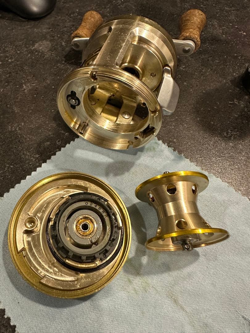 Daiwa ミリオネアcv-z 103 ベイトリール