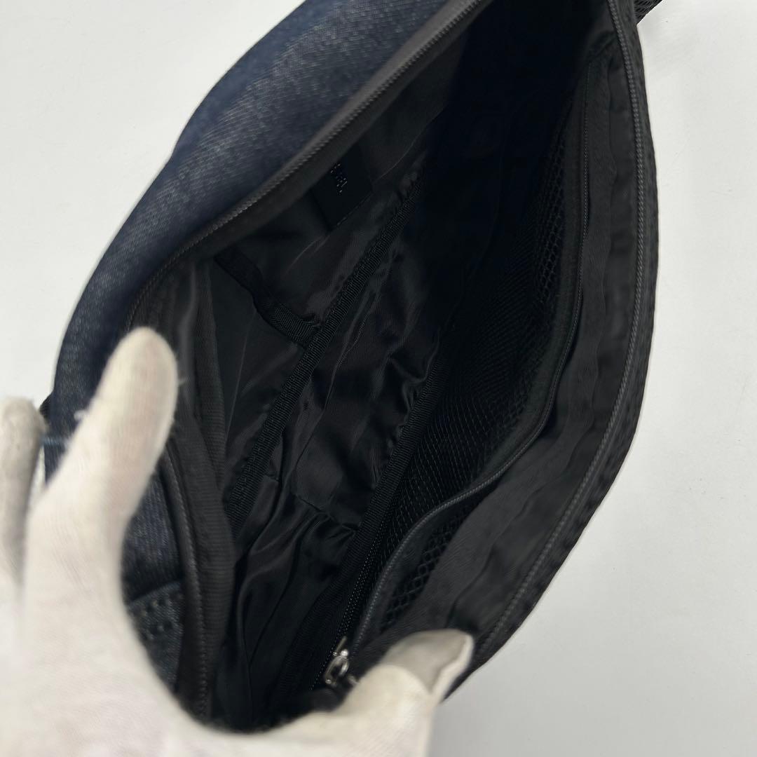 極美品 ディーゼル 646 ボディバッグ デニム スリングバッグ 斜め掛け