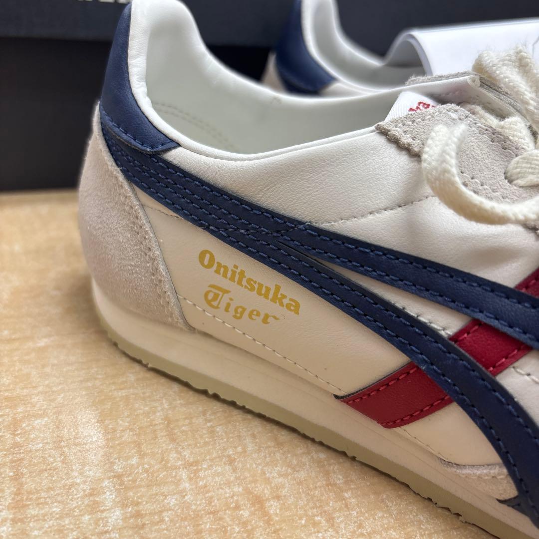 Onitsuka Tiger オフホワイトスニーカー