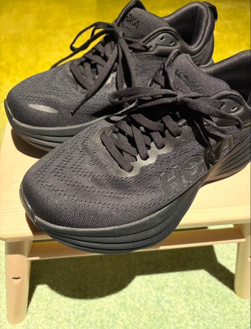 HOKA Bondi 8 ブラック スニーカー