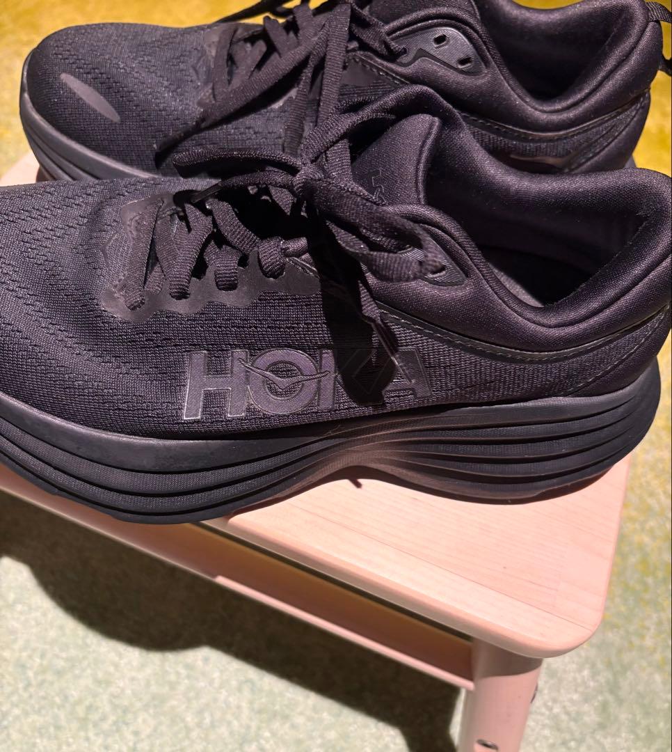 HOKA Bondi 8 ブラック スニーカー