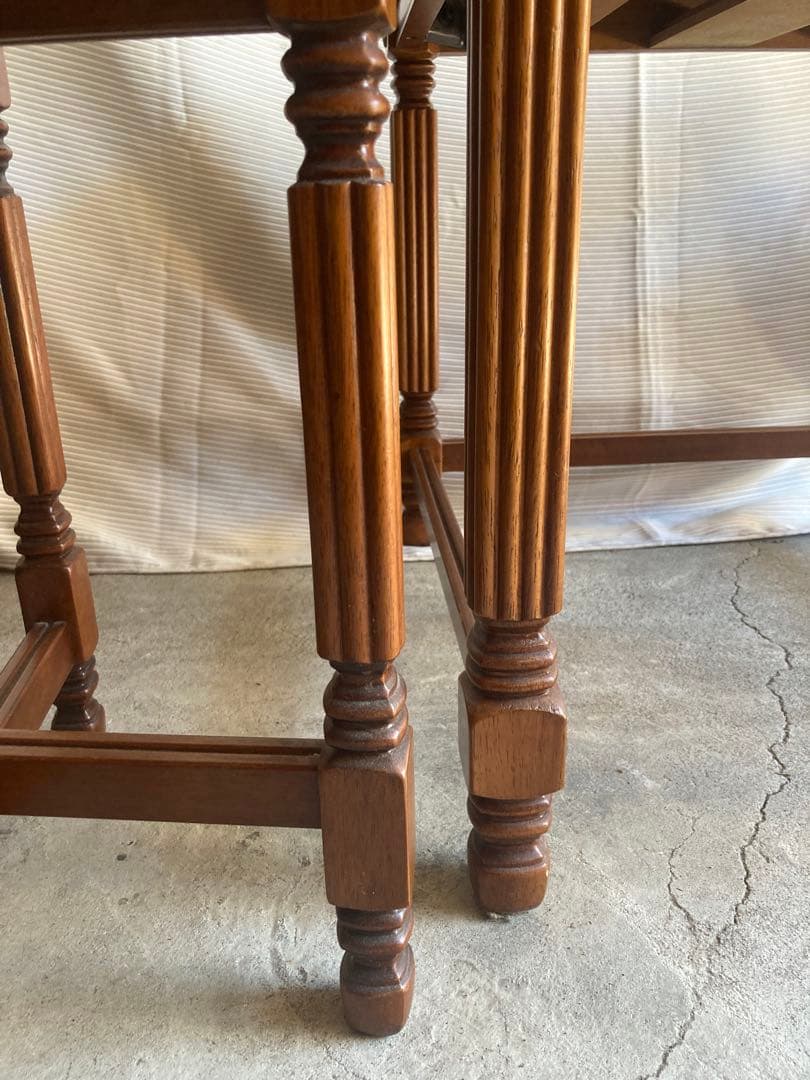 家具 Antique nesting tables nest of table