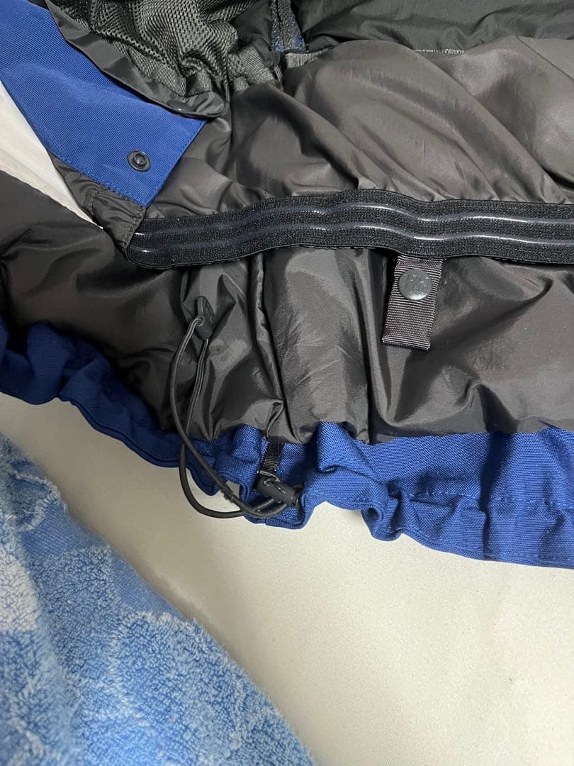 HELLY HANSEN フード付きスキーウェア 青