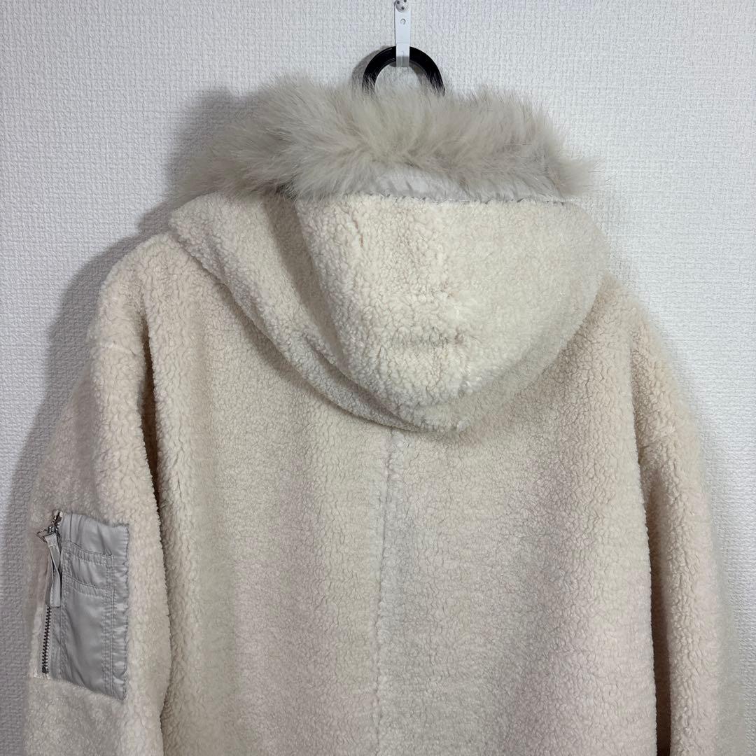 LASUD ボアコート　アイボリー未使用品　サイズ9号　定価34000円タグ無し