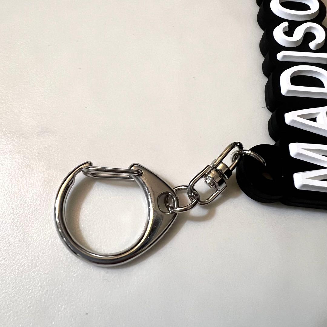 未使用品 マディソンブルー HELLO キーホルダー 2個セット