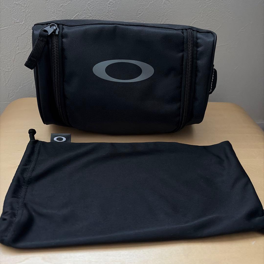 【値下げ】Oakley Flight Tracker L Matte Black