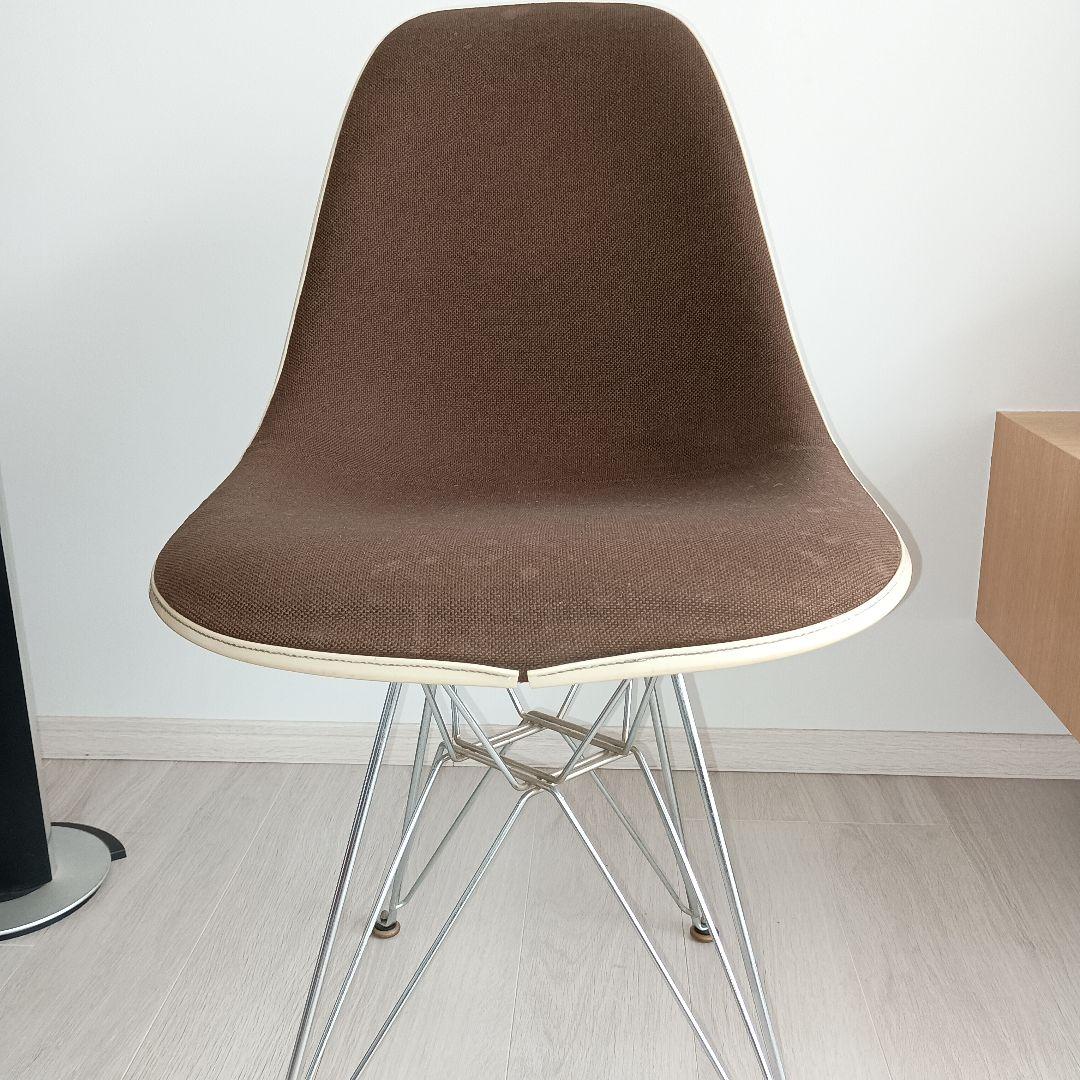 ハーマンミラー　イームズ椅子