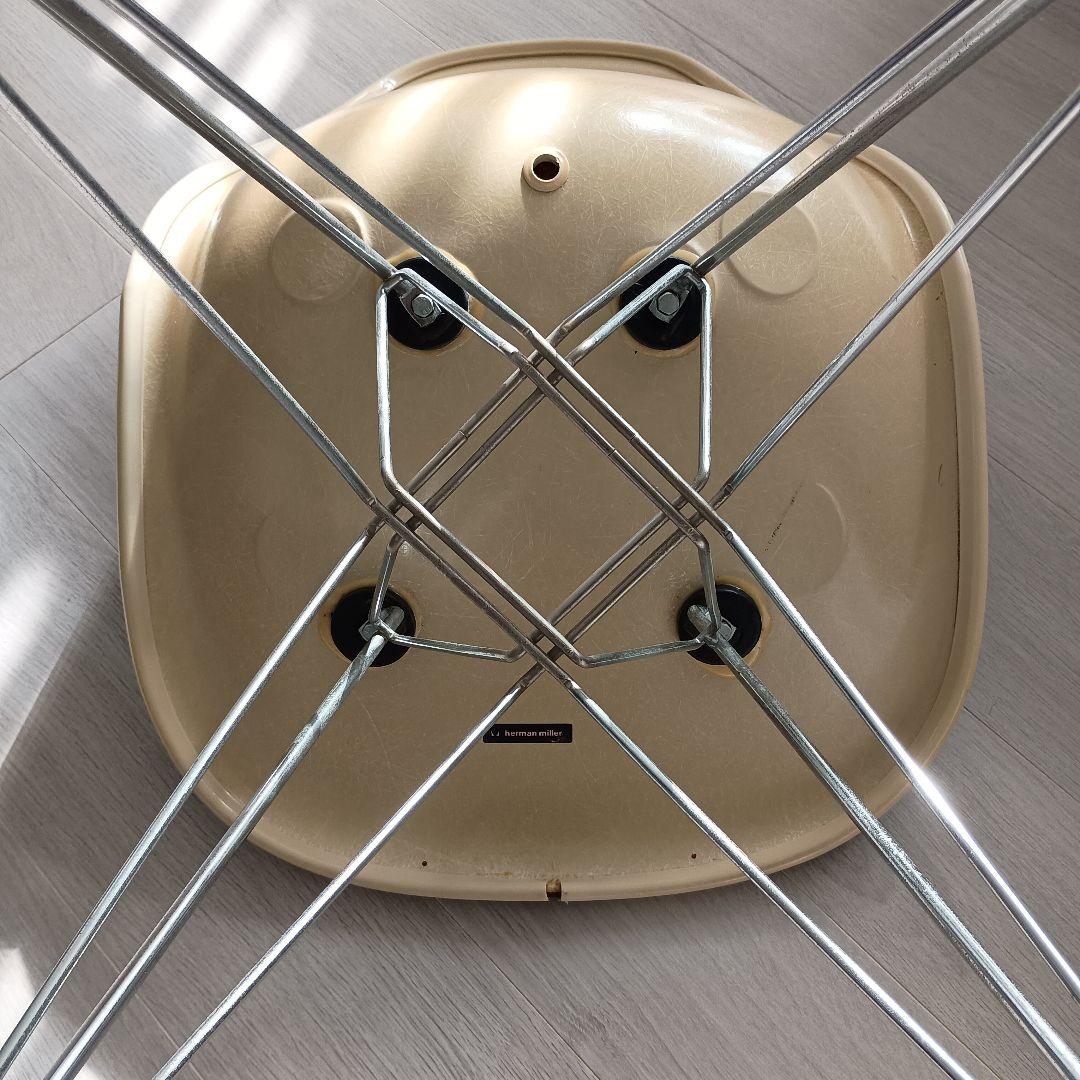 ハーマンミラー　イームズ椅子