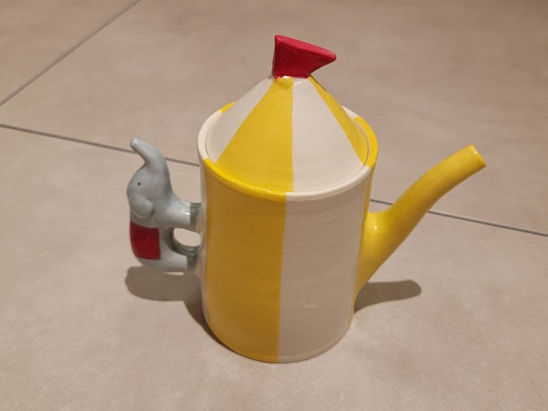 小堤晶子さん　OZFACTORY　オズファクトリー　象の急須　ポット