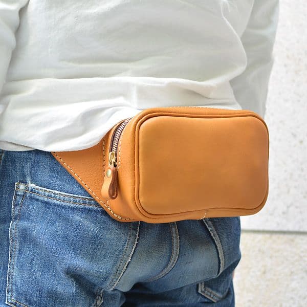 HERZ ヘルツ 羽付きウエストバッグ F-45 未使用品 定価27,500円