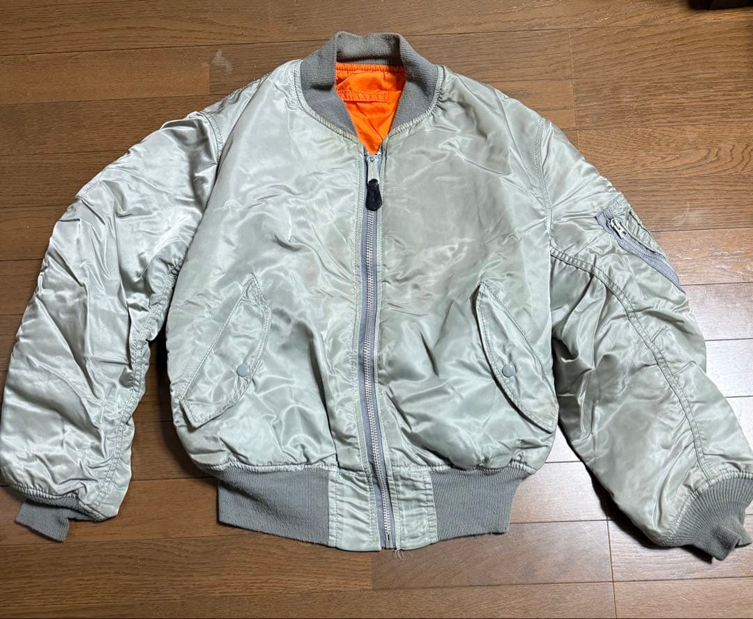 ALPHA社　90年代　MA-1 レプリカ　アメリカ製シルバーLサイズ