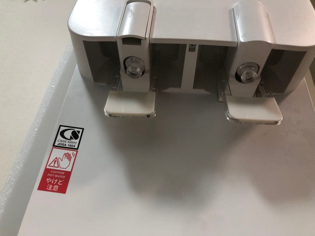 プレミアムウォーター ウォーターサーバー　famfit (ファムフィット)本体