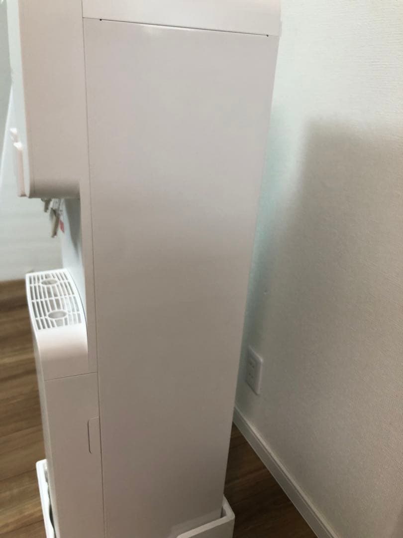 プレミアムウォーター ウォーターサーバー　famfit (ファムフィット)本体