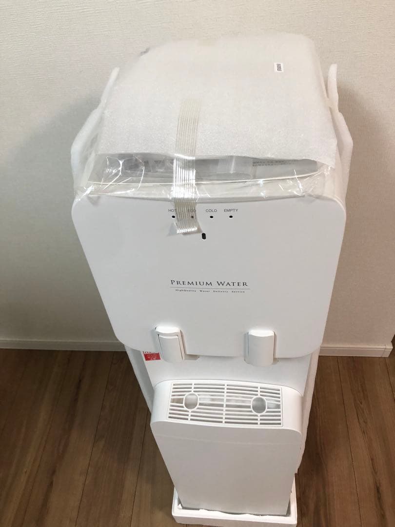 プレミアムウォーター ウォーターサーバー　famfit (ファムフィット)本体