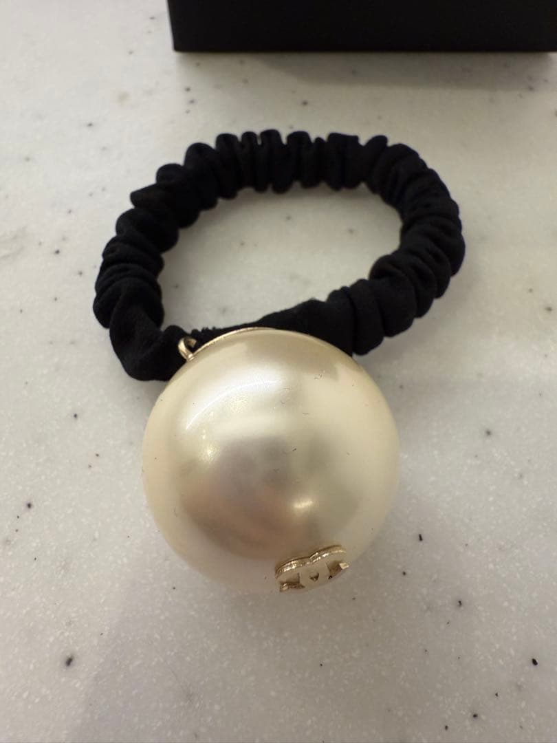 CHANEL/シャネル ビッグパールヘアゴム