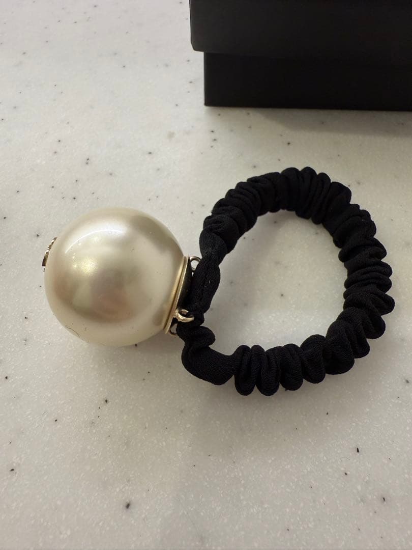 CHANEL/シャネル ビッグパールヘアゴム